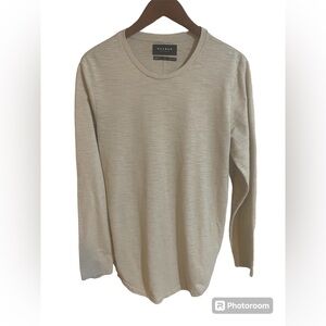 PACSUN long sleeve tee. Longer fit with rounded hemline. EUC no signs of wear